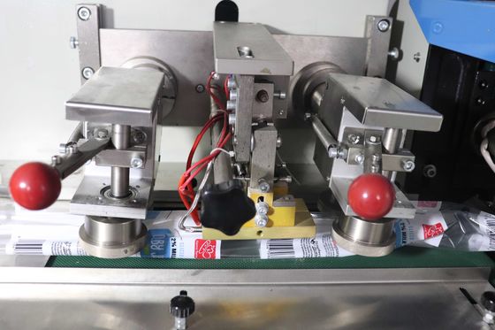 เครื่องบรรจุอัตโนมัติ 220V Plasticine Automatic Extruder Machine