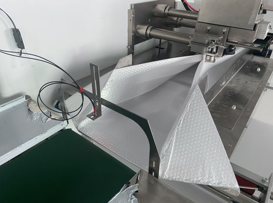 เครื่องบรรจุฟิล์มกระบอกอากาศ E - Commerce Express Bag Packaging Sealing Machine เครื่องบรรจุกระเป๋า